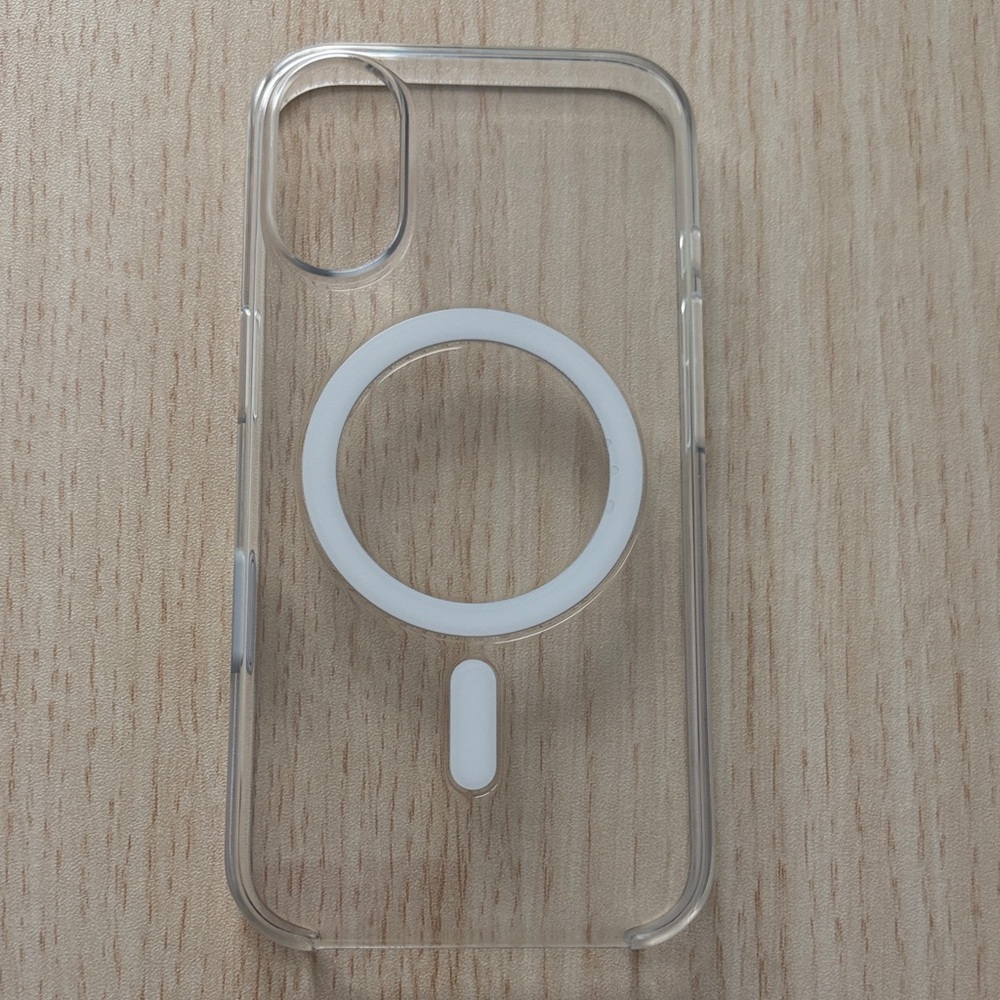 Apple iPhone 16 Clear Magsafe Case